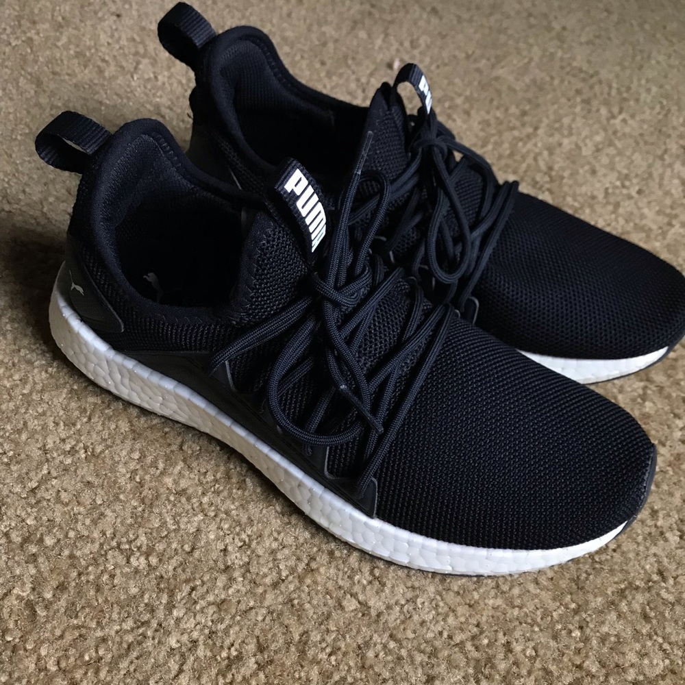 Black and white Puma training shoes🏋️‍♀️🤍